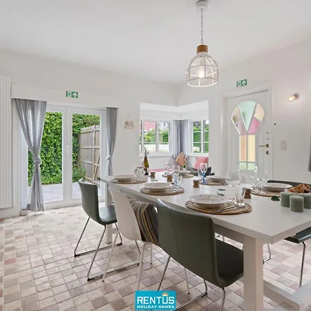 Holiday home Sandsfoot - Authentic Fisherman's In Koksijde